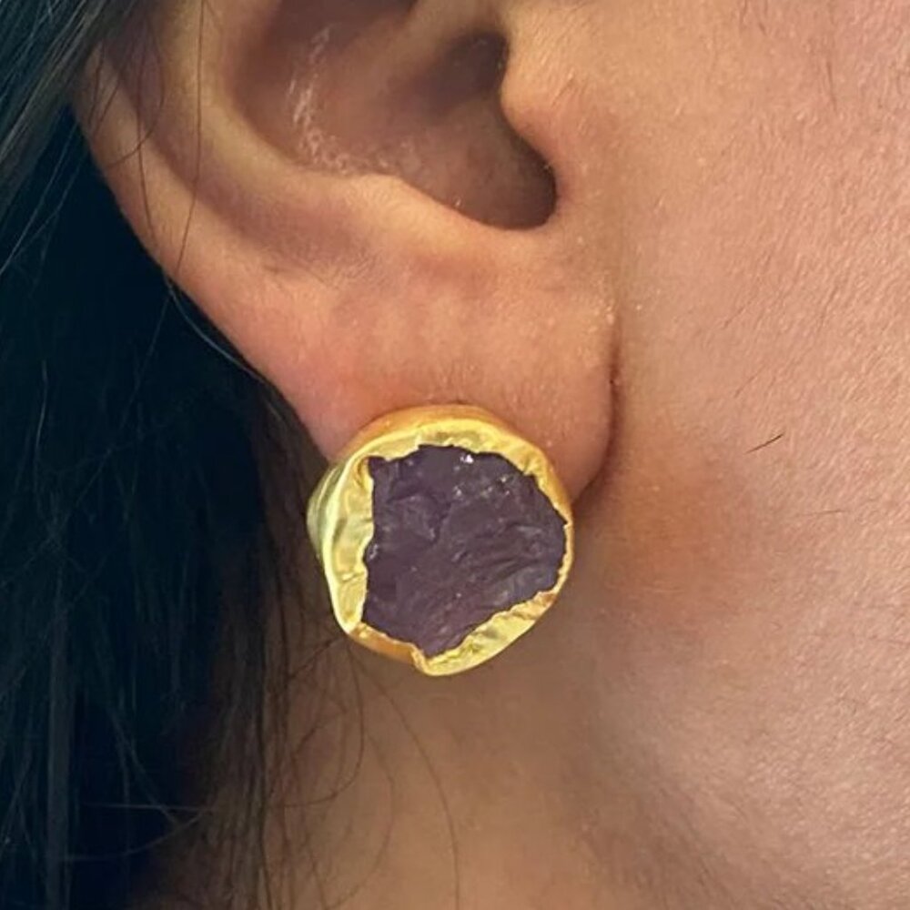 Zariin Gold & Amethyst Stud Earrings – 22K Gold Plated, Lightweight